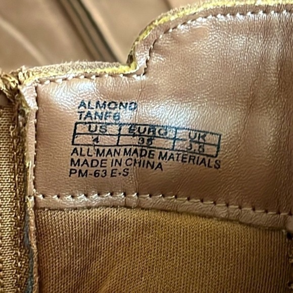 Brand New Michael Kors Ankle Bootie Zip Up Boots Round Toe Tan Gold Tone Accents - Picture 11 of 14